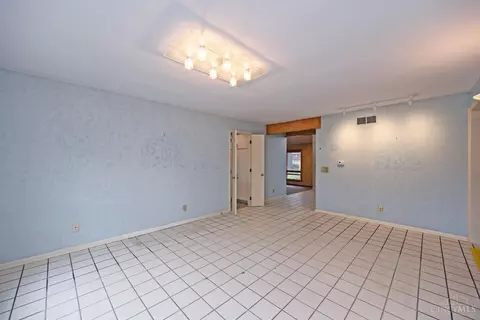 9031 Winthrop Dr, Montgomery, OH 45249 photo 15