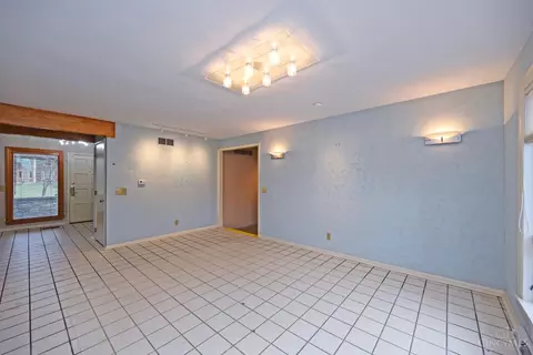 9031 Winthrop Dr, Montgomery, OH 45249 photo 16