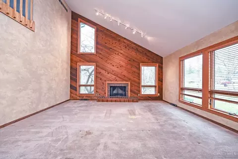 9031 Winthrop Dr, Montgomery, OH 45249 photo 11