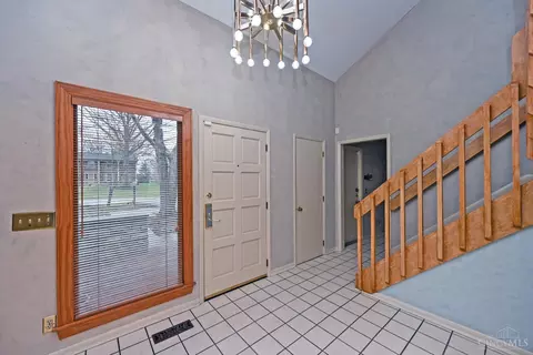 9031 Winthrop Dr, Montgomery, OH 45249 photo 7