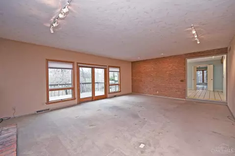 9031 Winthrop Dr, Montgomery, OH 45249 photo 32