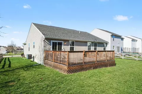 Exterior - 4798 Sullivans Ridge Dr, Morrow, OH 45152 photo 5 of 9