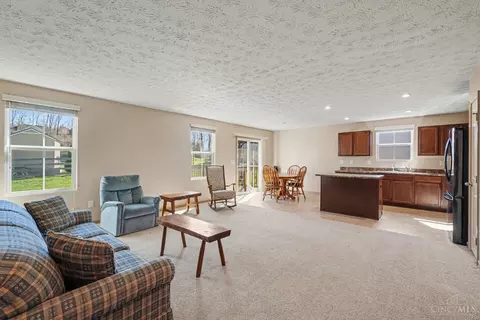 Living - 4798 Sullivans Ridge Dr, Morrow, OH 45152 photo 1 of 2