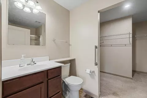 Bath - 4798 Sullivans Ridge Dr, Morrow, OH 45152 photo 2 of 3