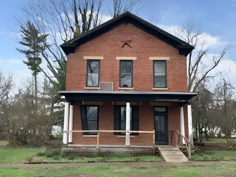208 Main St, Higginsport, OH 45131