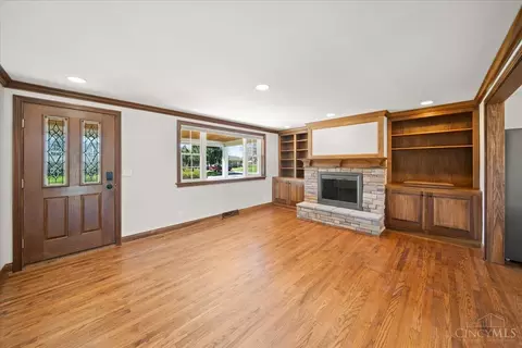 710 Wilfert Dr, Cincinnati, OH 45245 photo 4