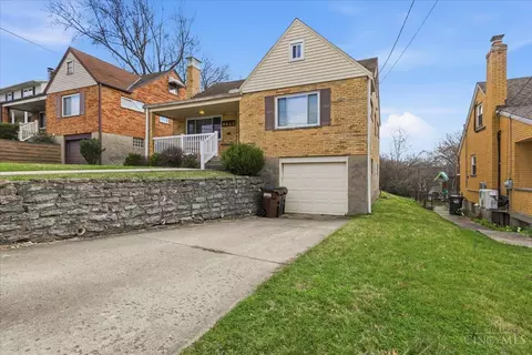 5961 Lawrence Rd, Cincinnati, OH 45248