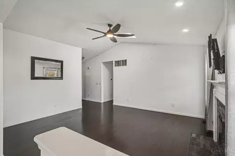 Living - 8 Robin Way, Amelia, OH 45102 photo 1 of 2