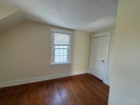 Bedroom - 1288 Southlyn Dr, Kettering, OH 45409 photo 3 of 7