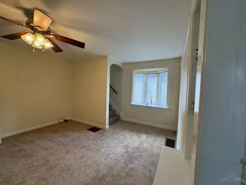 Living - 1288 Southlyn Dr, Kettering, OH 45409 photo 1 of 6