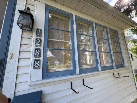 Exterior - 1288 Southlyn Dr, Kettering, OH 45409 photo 3 of 6