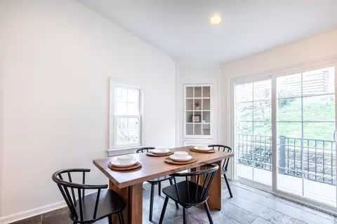 Dining - 463 Stanley Ave, Cincinnati, OH 45226 photo 1 of 1