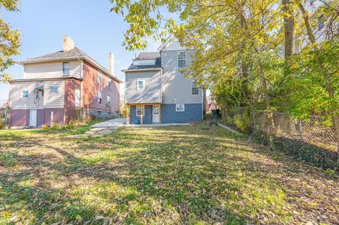 Exterior - 3565 Harvey Ave, Cincinnati, OH 45229 photo 4 of 5