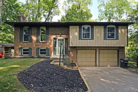 2590 Hunt Rd, Reading, OH 45236