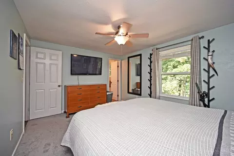 Bedroom - 2590 Hunt Rd, Reading, OH 45236 photo 3 of 5