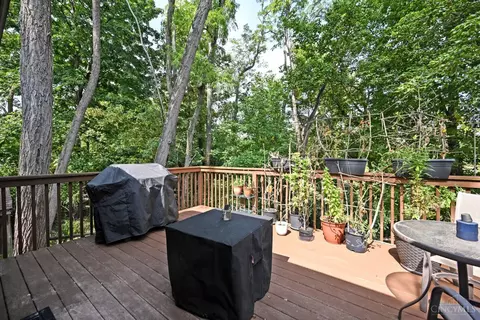 Exterior - 2590 Hunt Rd, Reading, OH 45236 photo 9 of 25