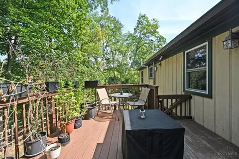 Exterior - 2590 Hunt Rd, Reading, OH 45236 photo 8 of 25