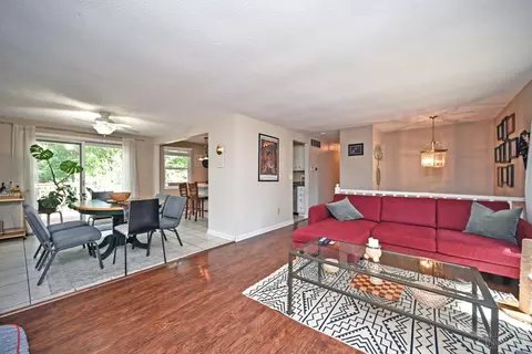 Living - 2590 Hunt Rd, Reading, OH 45236 photo 2 of 5