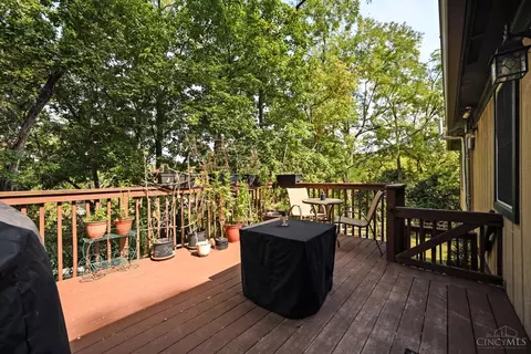 Exterior - 2590 Hunt Rd, Reading, OH 45236 photo 7 of 25