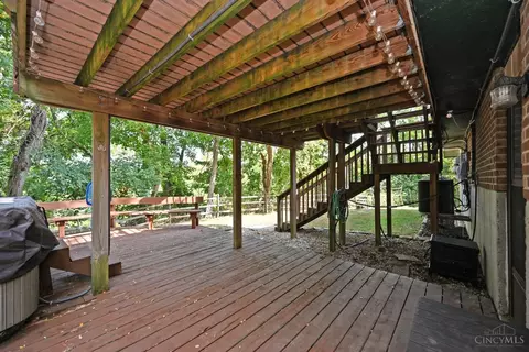 Exterior - 2590 Hunt Rd, Reading, OH 45236 photo 13 of 25
