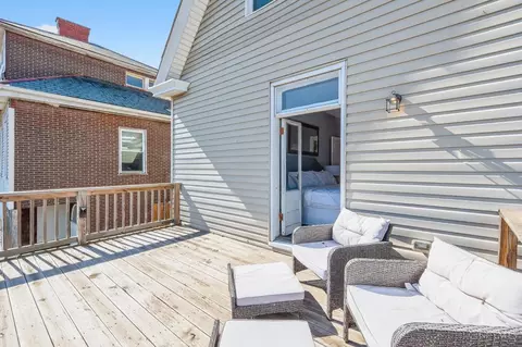 Exterior - 922 Summit Ave, Cincinnati, OH 45204 photo 6 of 7