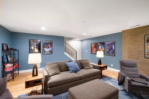 Living - 1507 Elm St, Cincinnati, OH 45202 photo 4 of 4