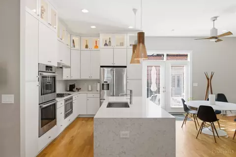 Kitchen - 1507 Elm St, Cincinnati, OH 45202 photo 1 of 3