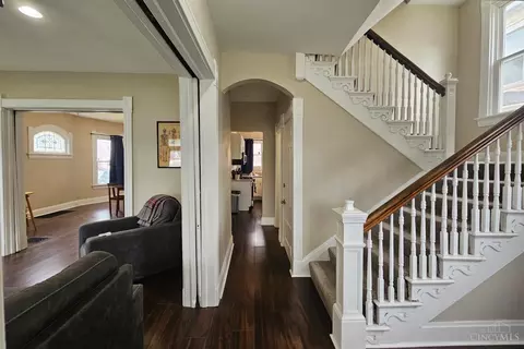 Entry Way - 2002 Clarion Ave, Cincinnati, OH 45207 photo 1 of 3