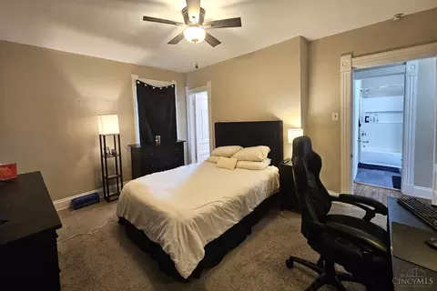 Bedroom - 2002 Clarion Ave, Cincinnati, OH 45207 photo 1 of 6