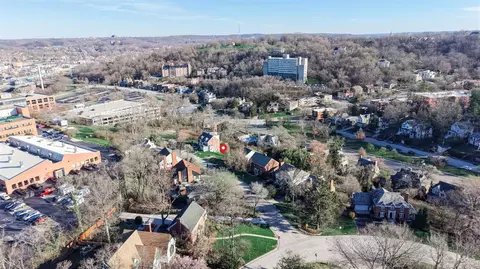 880 Clifton Crest Ter, Cincinnati, OH 45220