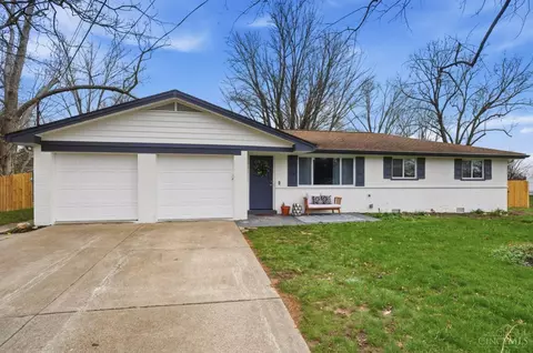 588 Berdale Ln, Cincinnati, OH 45244
