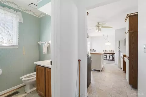 Entry Way - 4954 Beechwood Rd, Cincinnati, OH 45244 photo 1 of 1
