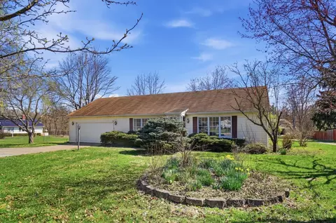 Exterior - 4954 Beechwood Rd, Cincinnati, OH 45244 photo 1 of 11