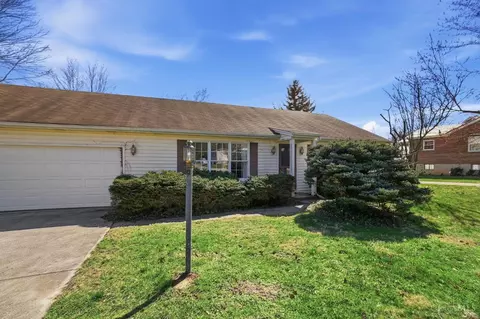 Exterior - 4954 Beechwood Rd, Cincinnati, OH 45244 photo 2 of 11