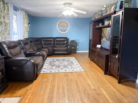 Living - 5545 Maple Grove Ave, Blanchester, OH 45107 photo 2 of 2