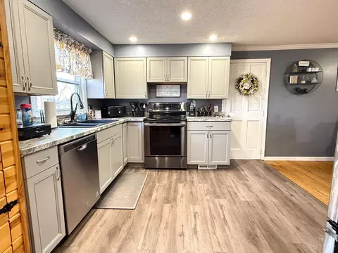 Kitchen - 5545 Maple Grove Ave, Blanchester, OH 45107 photo 3 of 3