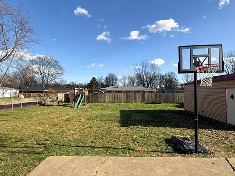 Exterior - 5545 Maple Grove Ave, Blanchester, OH 45107 photo 2 of 4