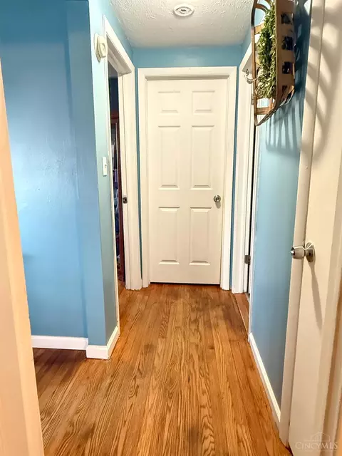 Entry Way - 5545 Maple Grove Ave, Blanchester, OH 45107 photo 2 of 2