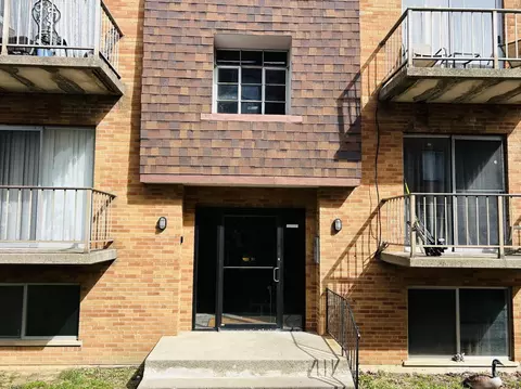 5617 Cheviot Rd, Cincinnati, OH 45247 photo 3