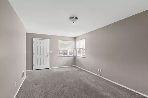 Living - 700 Wilbud Dr, Cincinnati, OH 45205 photo 2 of 4