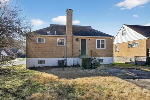 Exterior - 700 Wilbud Dr, Cincinnati, OH 45205 photo 4 of 4