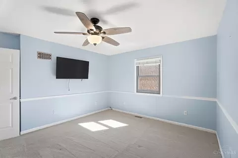 Bedroom - 1034 Rutledge Ave, Cincinnati, OH 45205 photo 4 of 8
