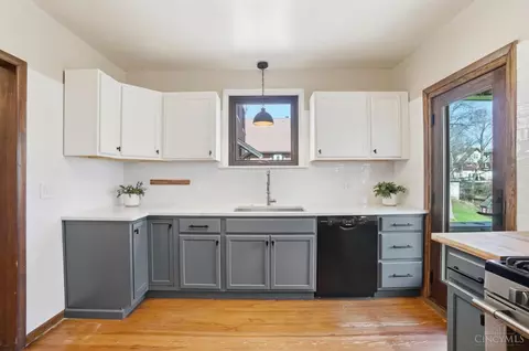 Kitchen - 1034 Rutledge Ave, Cincinnati, OH 45205 photo 2 of 5