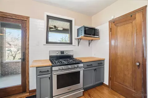 Kitchen - 1034 Rutledge Ave, Cincinnati, OH 45205 photo 4 of 5