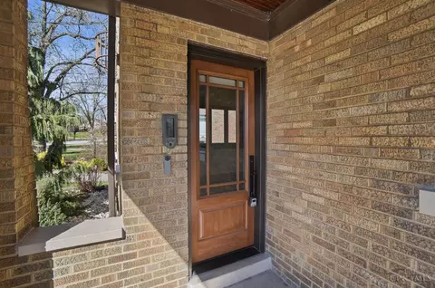 Entry Way - 1034 Rutledge Ave, Cincinnati, OH 45205 photo 1 of 9