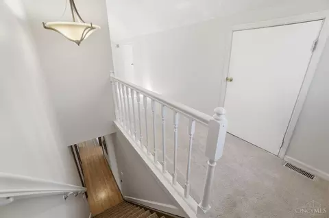 Entry Way - 1034 Rutledge Ave, Cincinnati, OH 45205 photo 6 of 9