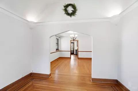 Living - 1034 Rutledge Ave, Cincinnati, OH 45205 photo 3 of 3