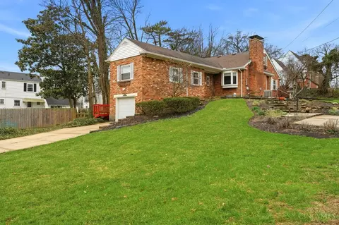 7027 Glenellyn Dr, Cincinnati, OH 45236