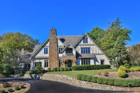 1121 Edwards Rd, Cincinnati, OH 45208