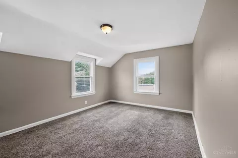 Bedroom - 2843 Robert Ave, Cincinnati, OH 45211 photo 3 of 6